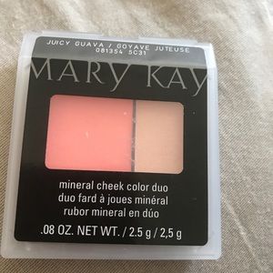 Mary Kay Mineral cheek color duo