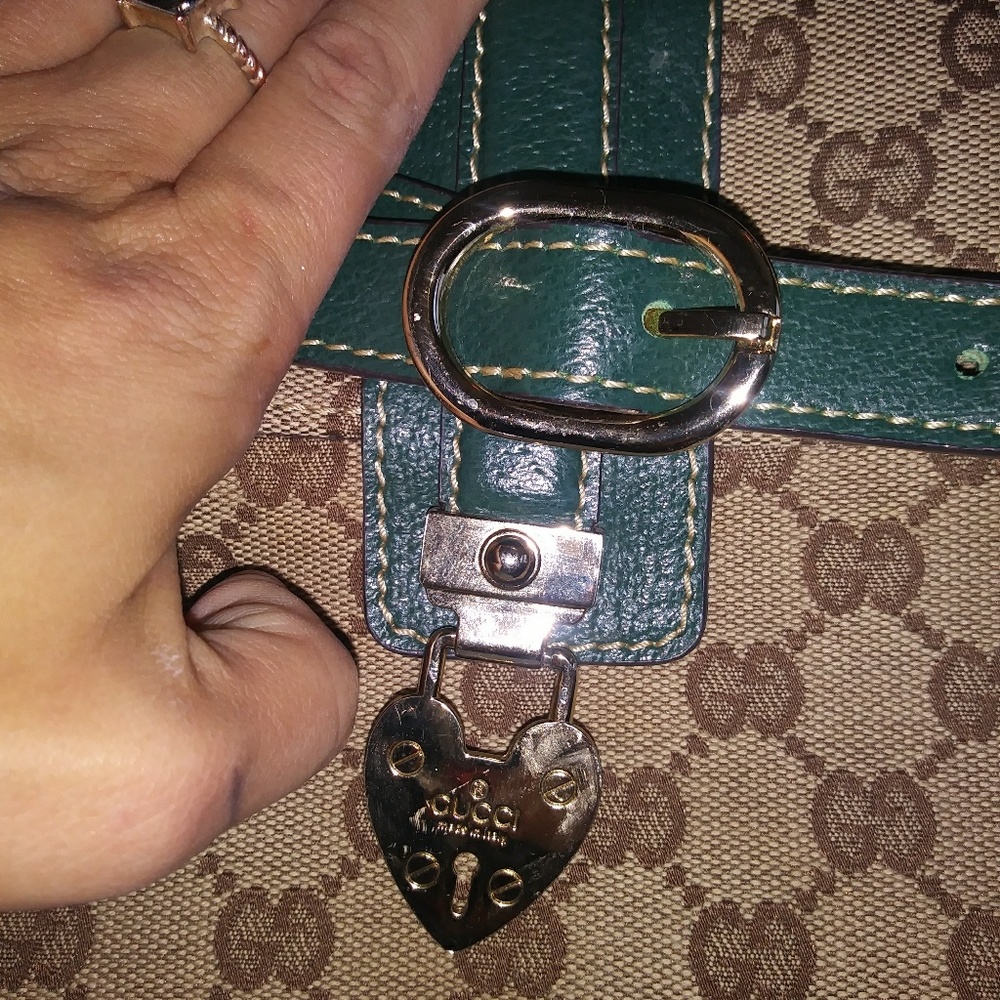 Gucci 👛