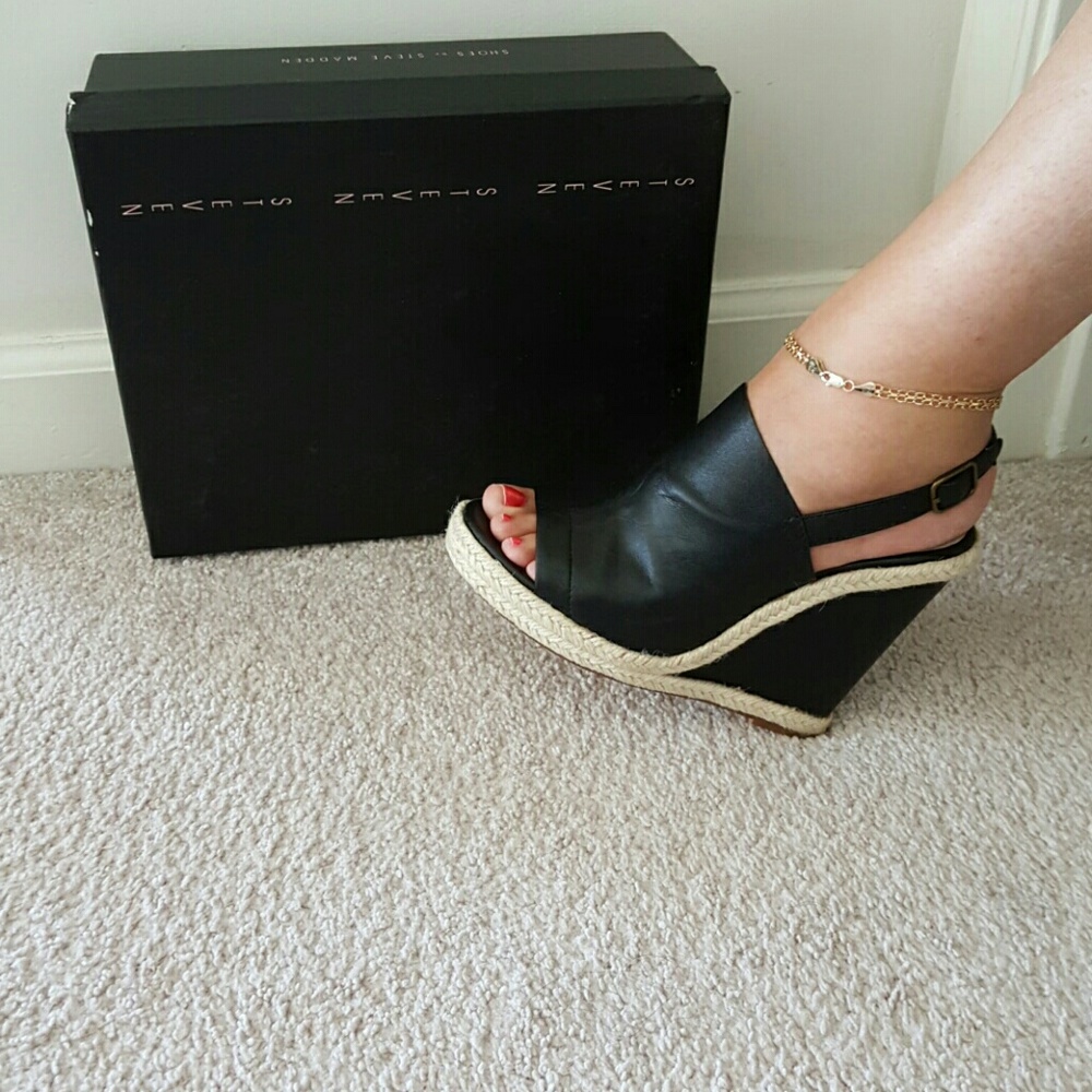Steve Madden Black Leather Rope Wedges