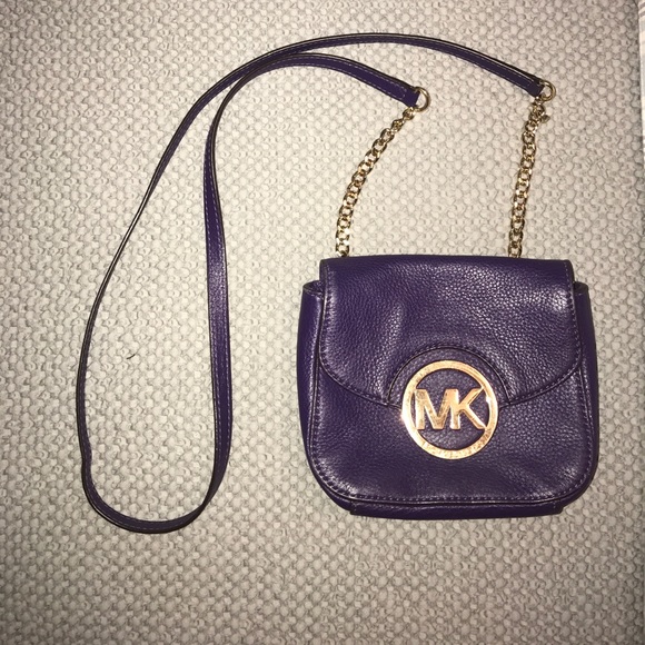 Michael Kors Handbags - Michael Kors small Fulton leather cross body bag