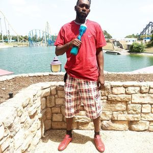 Meet your Posher, Lawrence