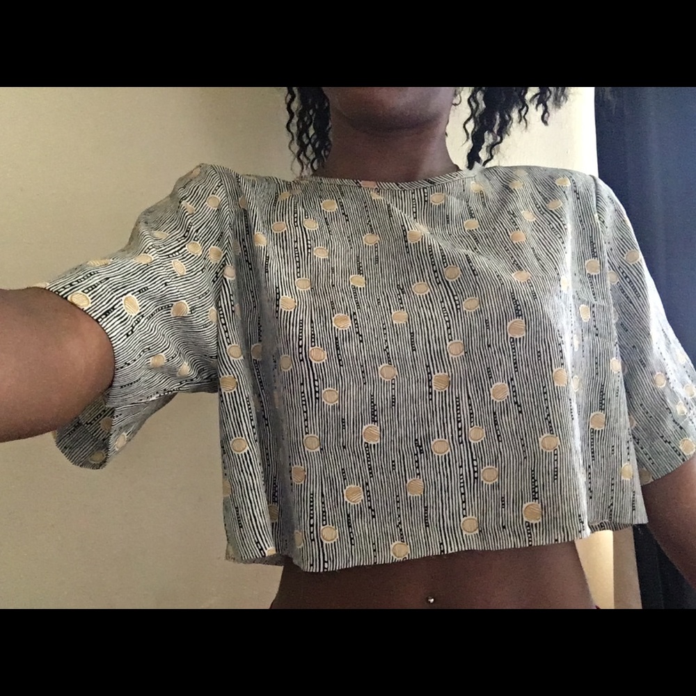 Kathie lee custom crop shirt