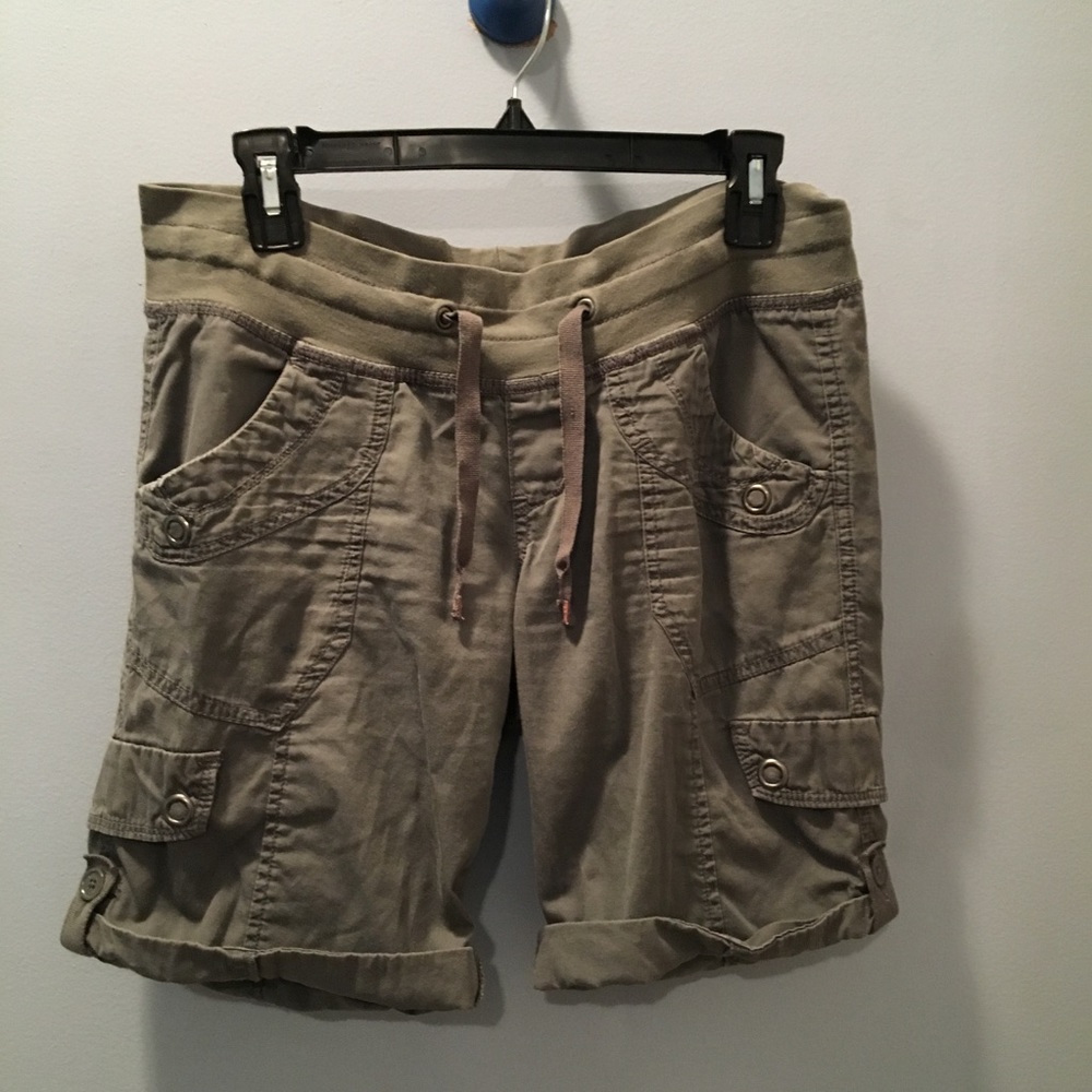Army green cargo shorts