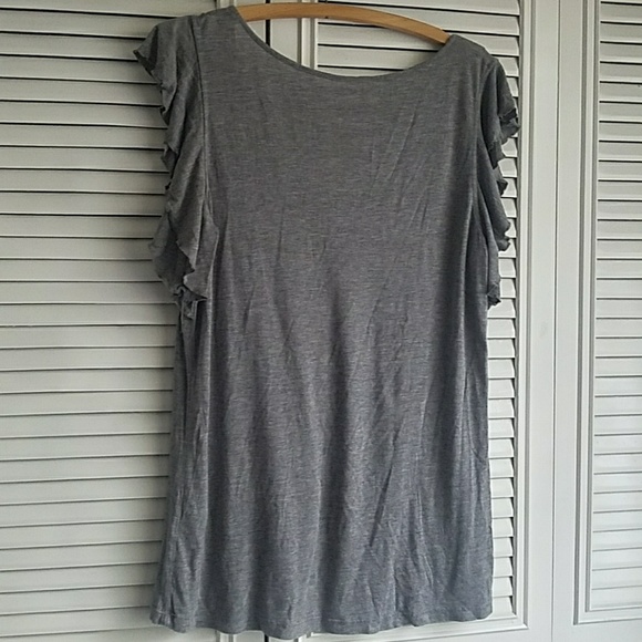 Grey ruffled top. XL. NYC&Co. - Picture 4 of 4
