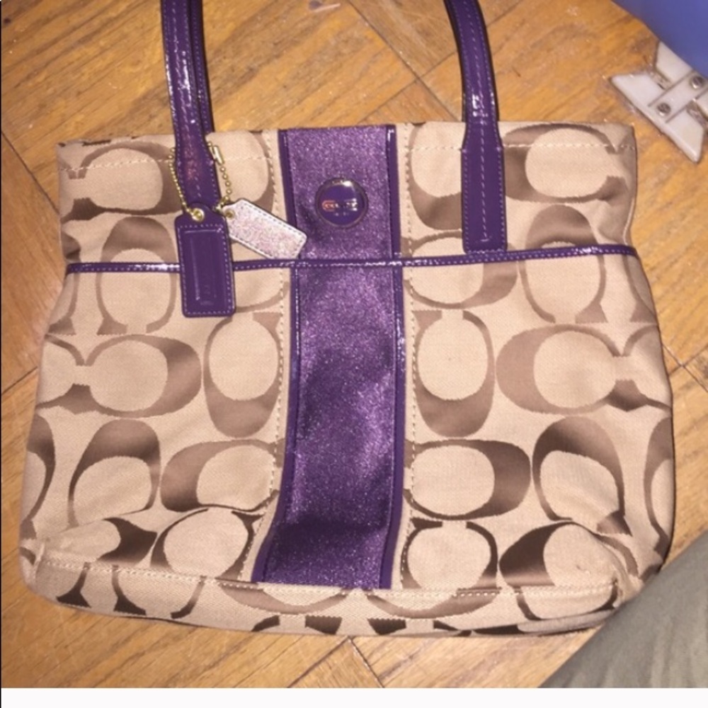 TAN/PURPLE COACH BAG