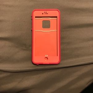 Pink Iphone 6s plus lifeproof case