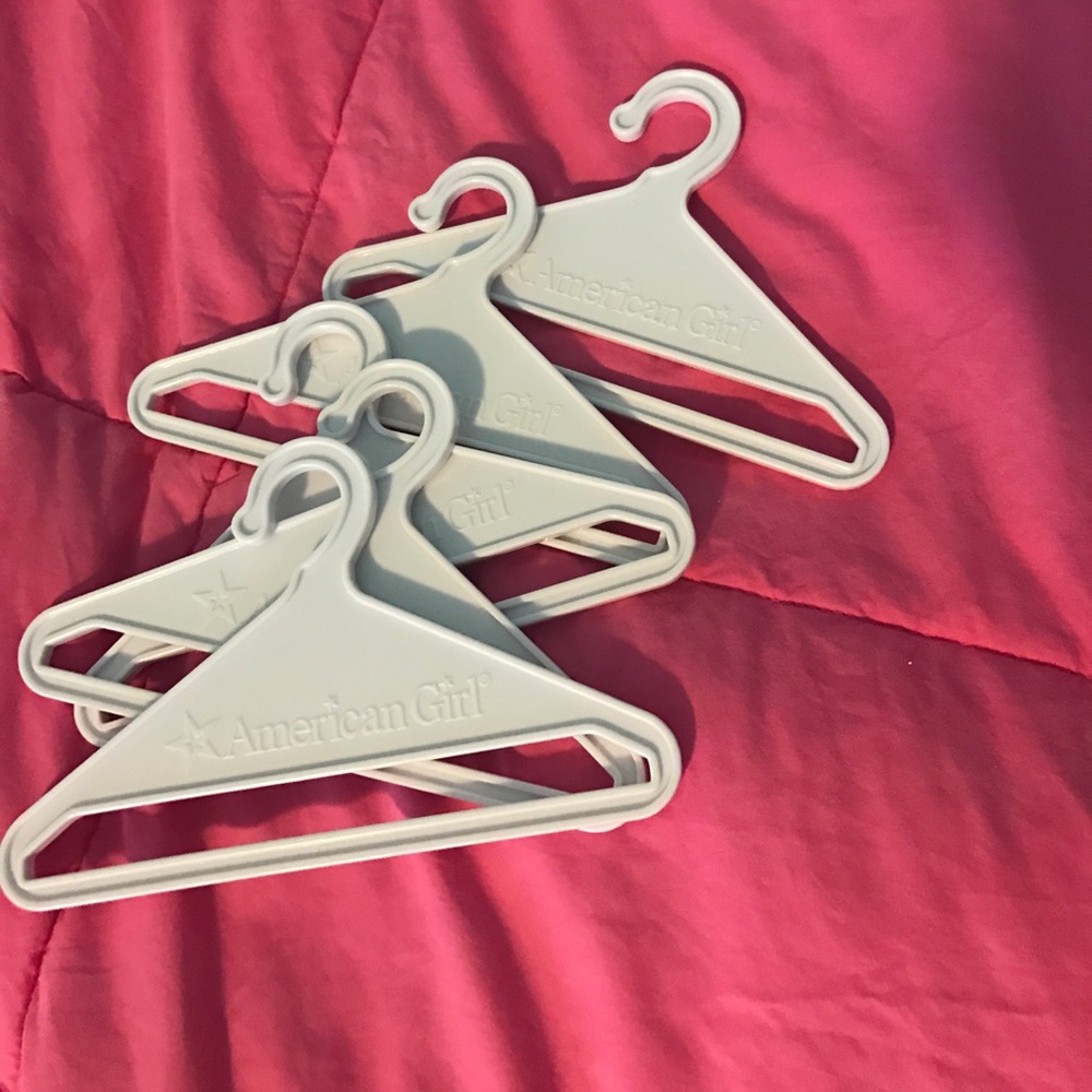 AMERICA GIRL hangers