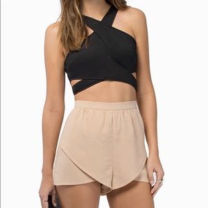 Tobi / Black criss cross crop top