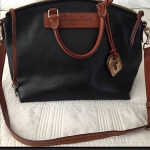 Dooney and Bourke dillen satchel