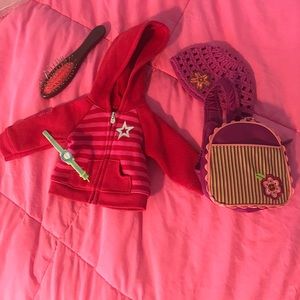AMERICAN GIRL hoodie with accessories