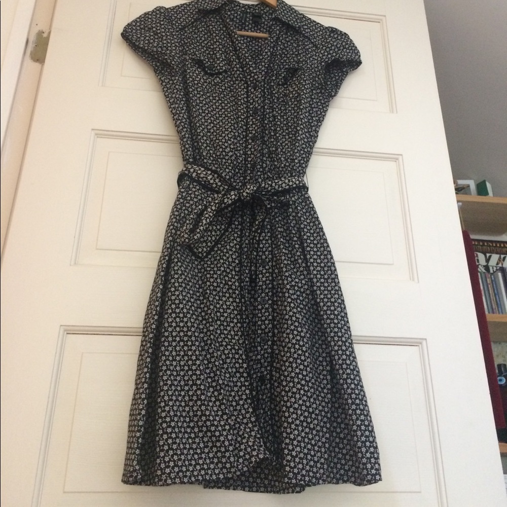 Cotton button down collared cap sleeve dress