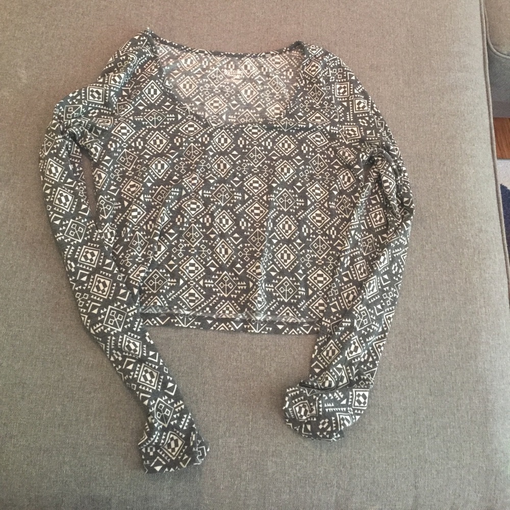 Long sleeve, crop top