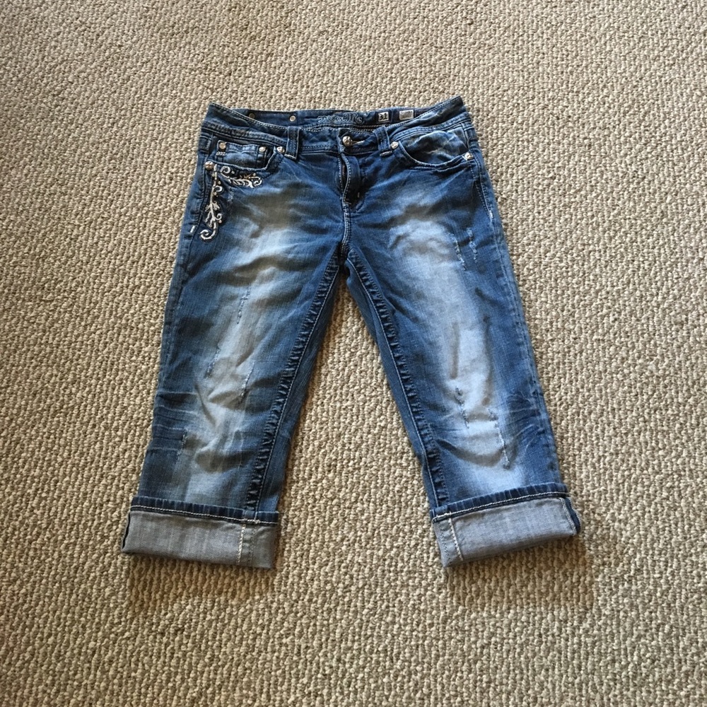 Miss Me Cropped Jeans