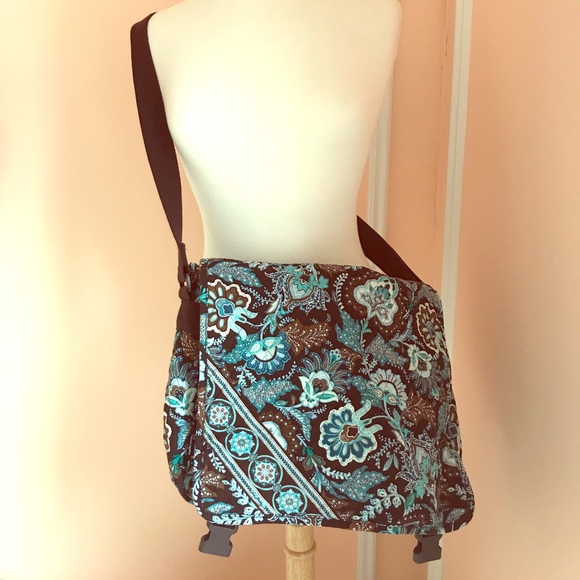 Vera Bradley messenger bag - Picture 1 of 5