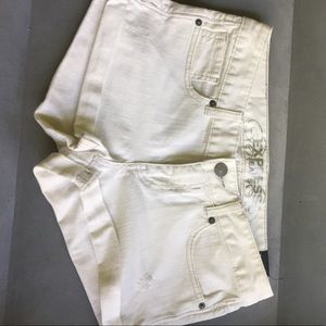 Express NWT jeans cheekier short size 4