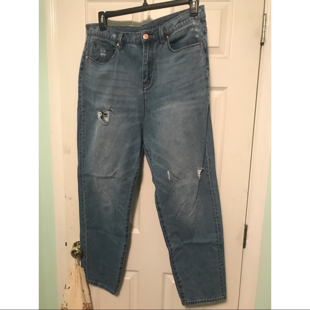 UO BDG Mom Jeans