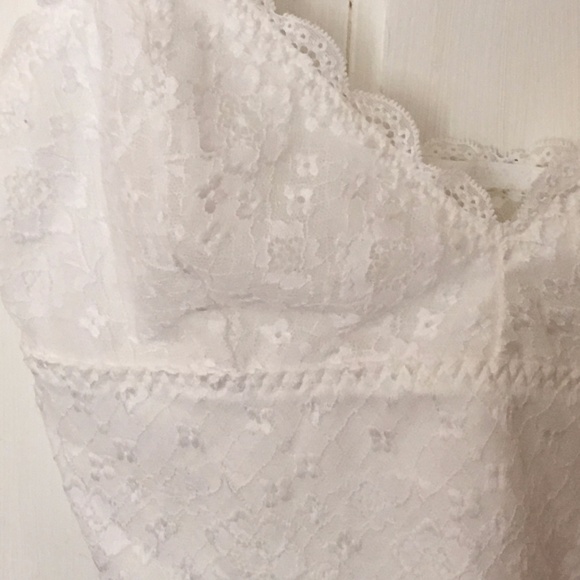 Gilly Hicks White Lace Bralette (NWOT) - Picture 4 of 5
