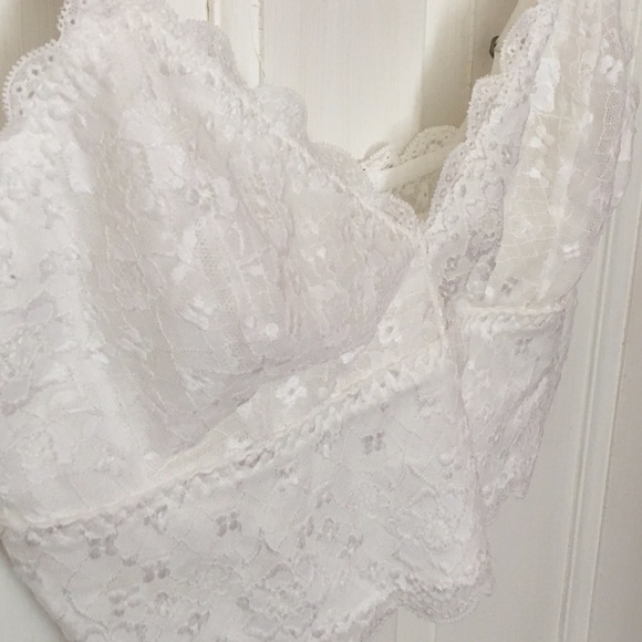 Gilly Hicks White Lace Bralette (NWOT) - Picture 3 of 5