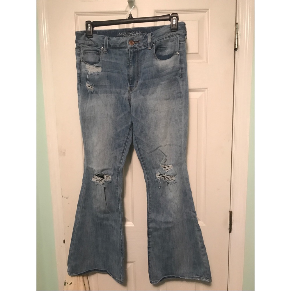 AE High-Rise Boho Artist Jeans