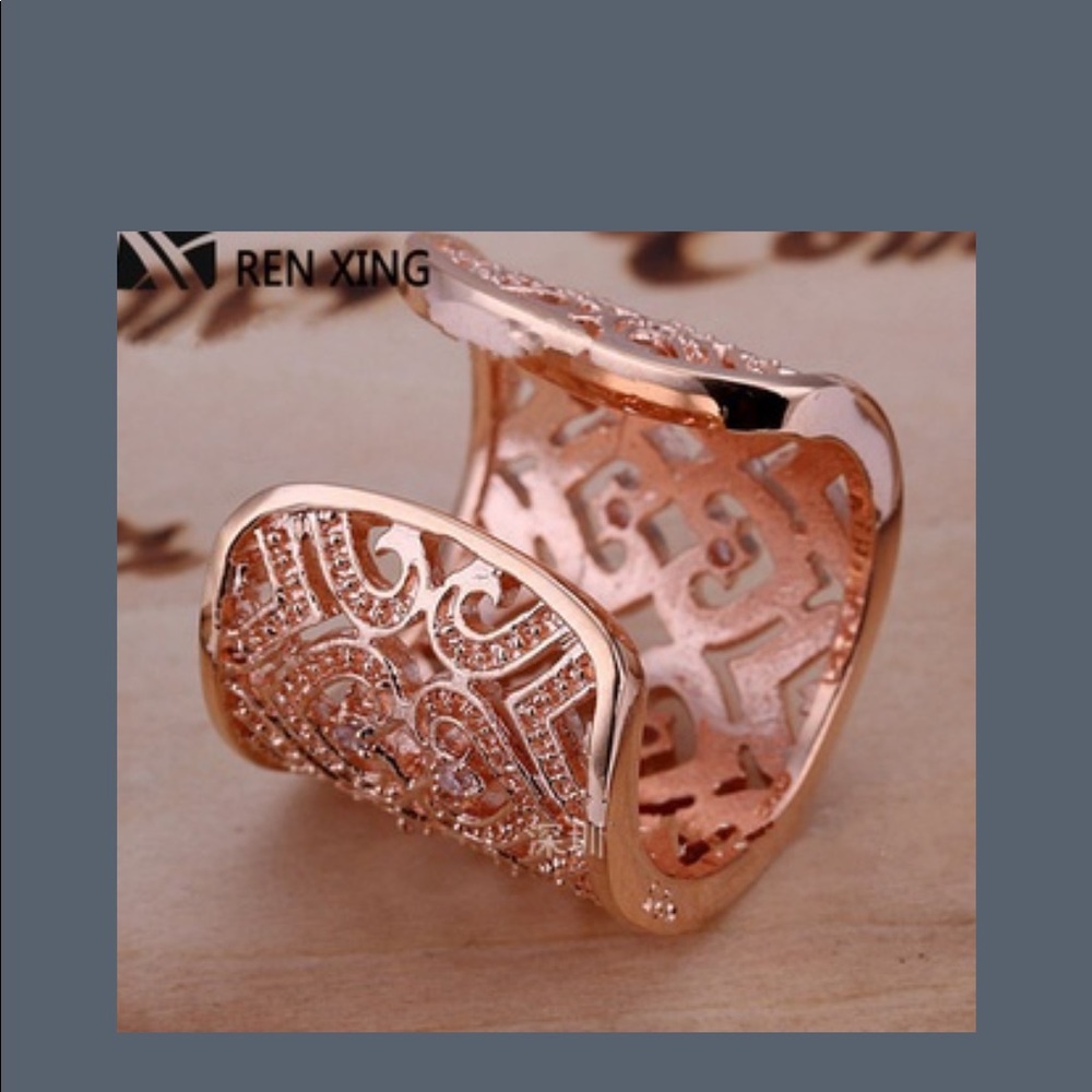 Rose gold ring