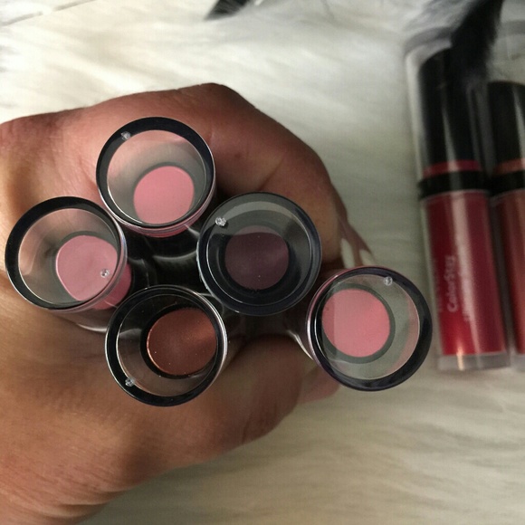 SOLD!💄HUGE LIPSTICK BUNDLE 💄 - Picture 4 of 6