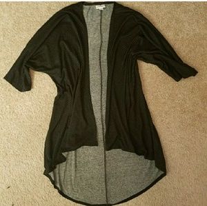 LulaRoe Lindsay size SMALL
