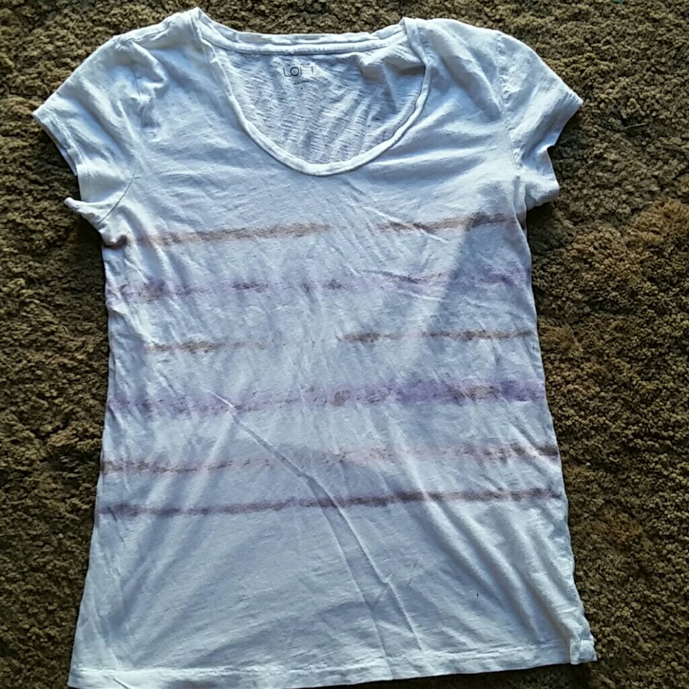 Loft tee size small