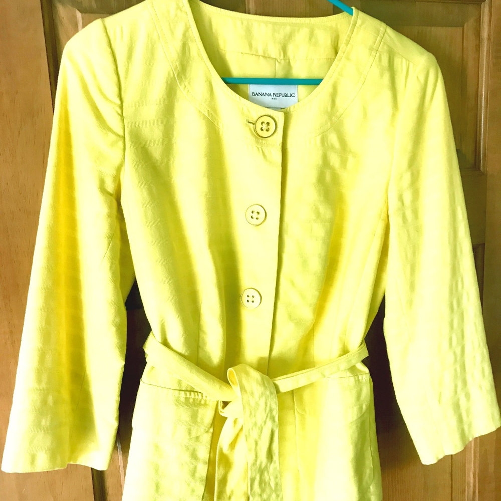 Banana Republic Yellow Jacket with Belt