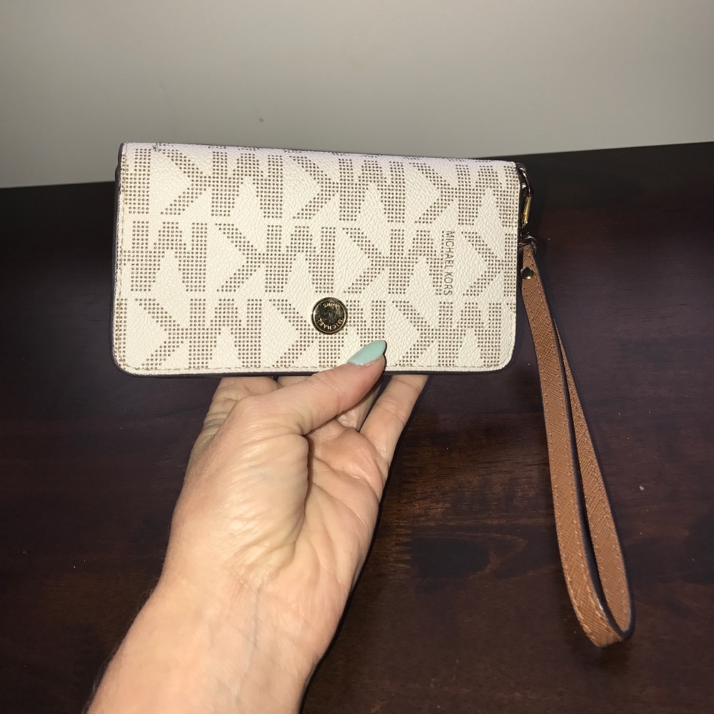 MK Wristlet