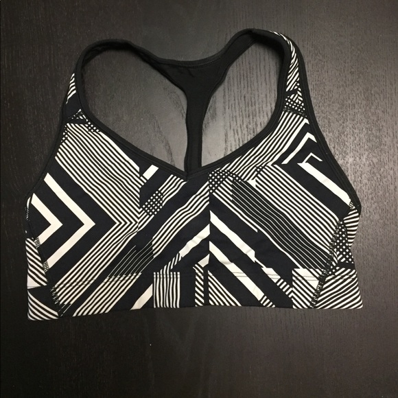 Victoria's Secret Other - VSX Black and White Geometric Sports Bra - size S