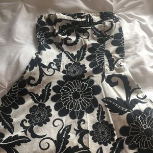 Beautiful summer black and white dress. Favorite!