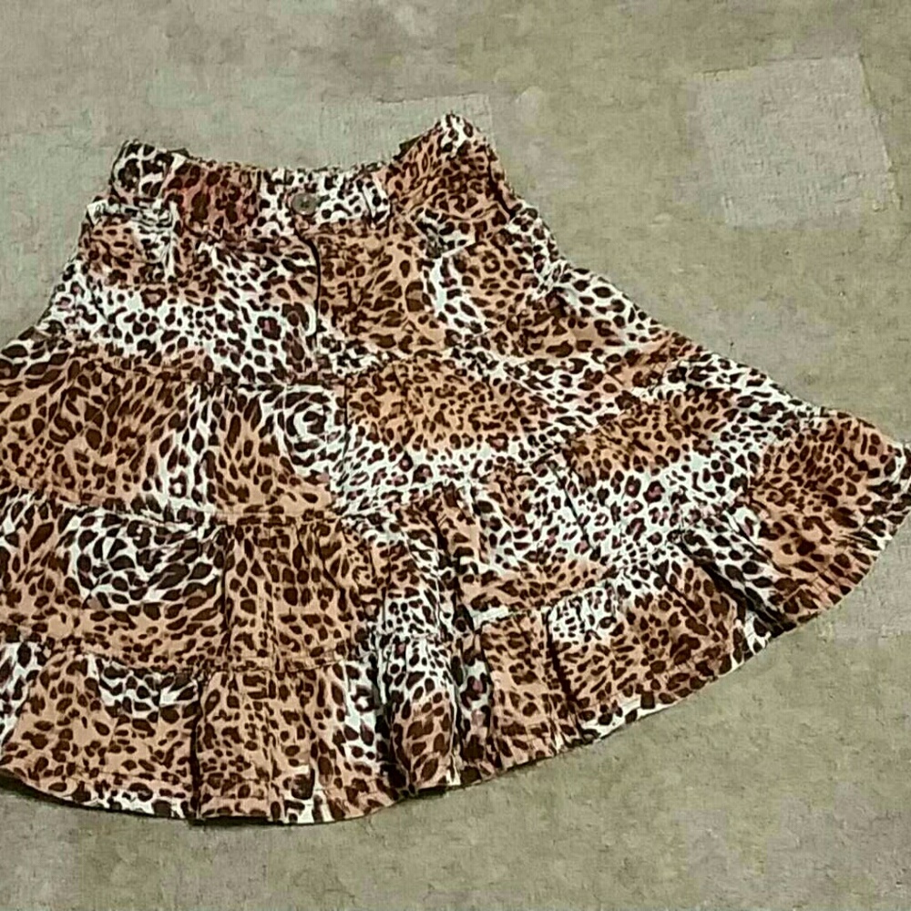 Skirt size 8, adjustable waist