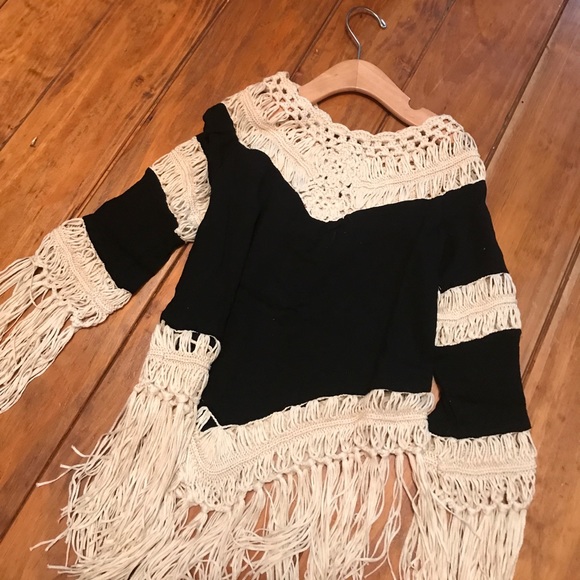 Play 6 Crochet fringe top - Picture 4 of 5
