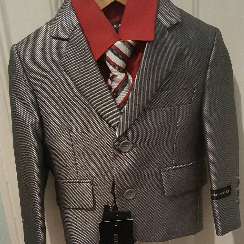 Dapper five piece suit! Small for a 1 year old.