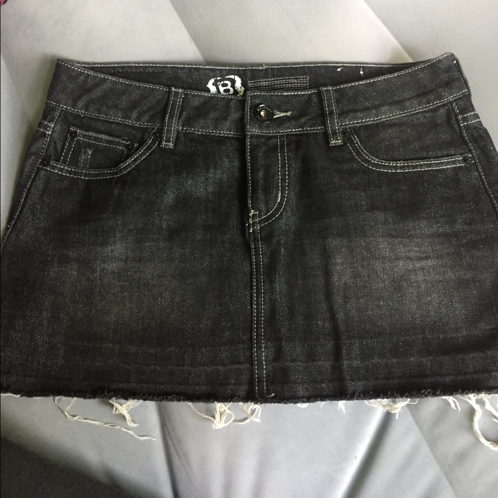 Bullhead size 5 jean mini skirt