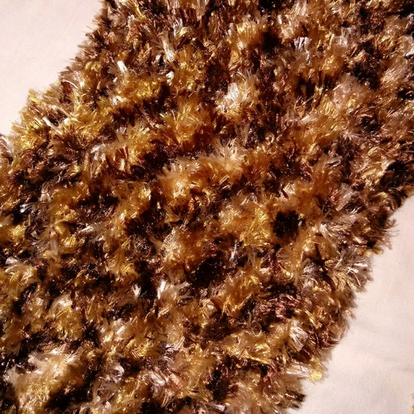 Scarf n Glove Set - Picture 5 of 5