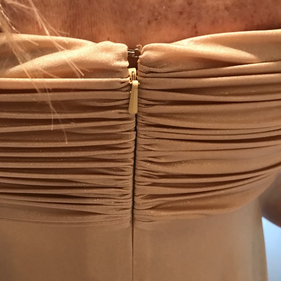 Gold sparkly dress with beaded designs - Picture 4 of 6