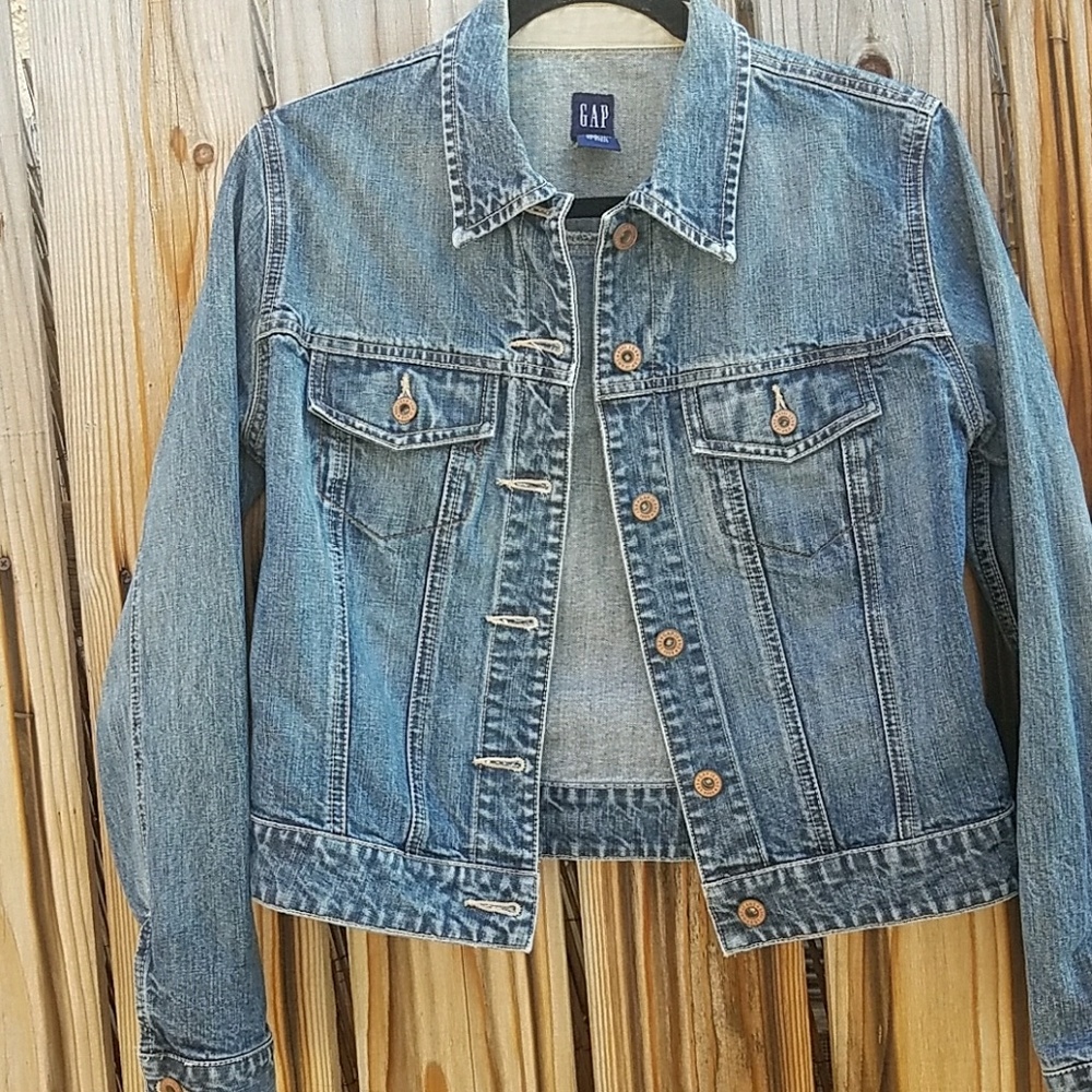 Gap denim button down collared jacket