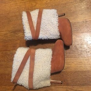 Camel suede sheepskin booties RARE sz 39 U.K. 6