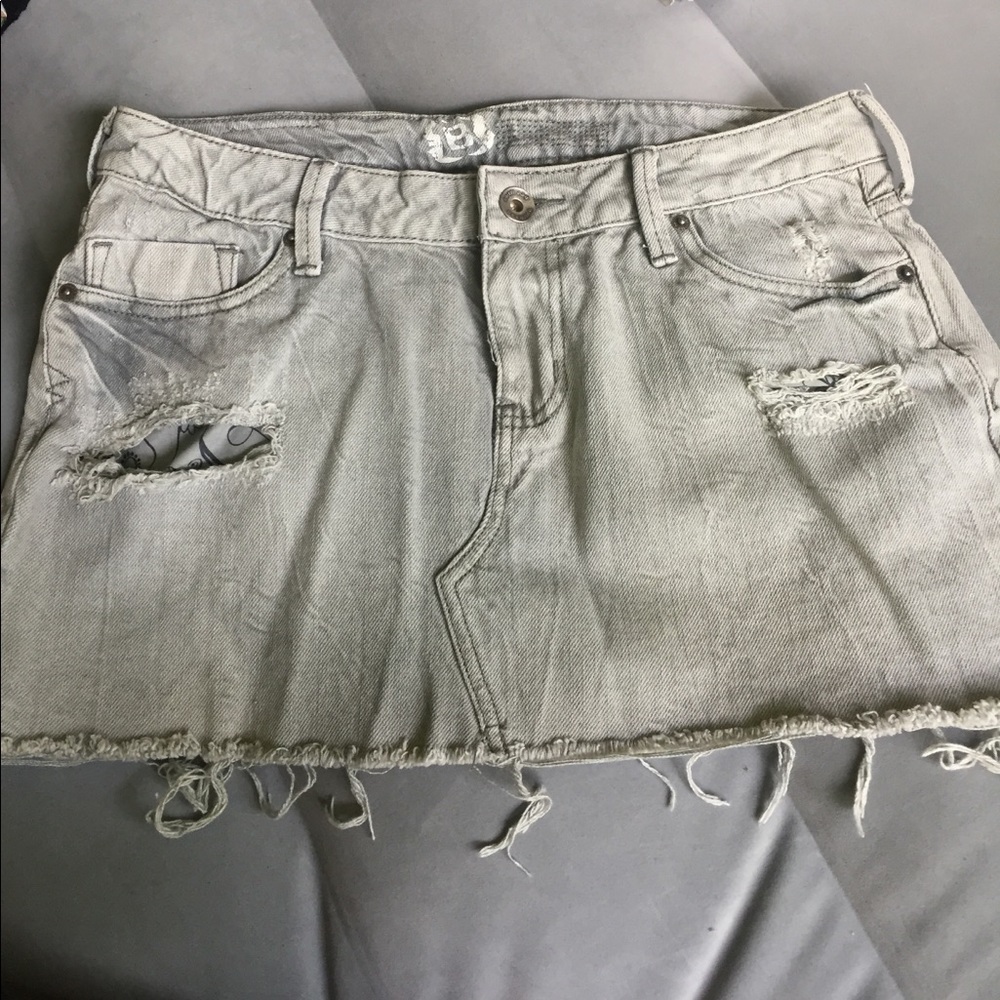Bullhead jean mini skirt size 7