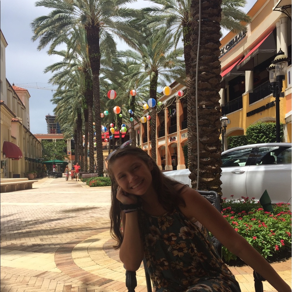 Meet your Posher, Madison