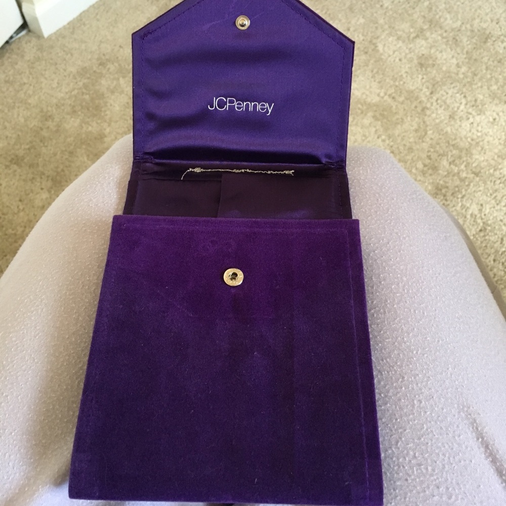 10KW Blue Topaz and Diamond Necklace in case - Picture 3 of 5