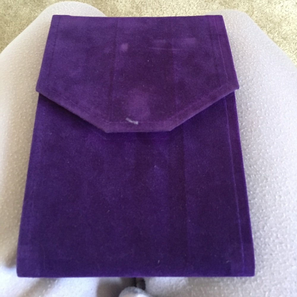 10KW Blue Topaz and Diamond Necklace in case - Picture 4 of 5