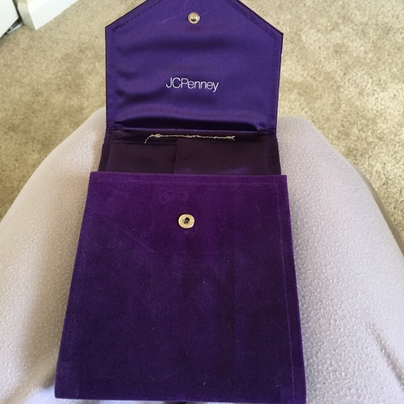 10KW Blue Topaz and Diamond Necklace in case - Picture 3 of 5