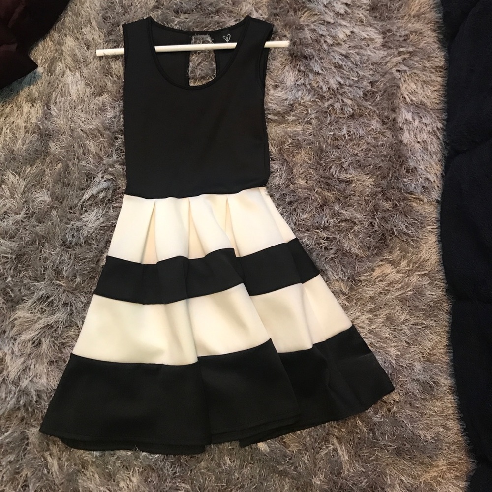 A dress. (sz Small)