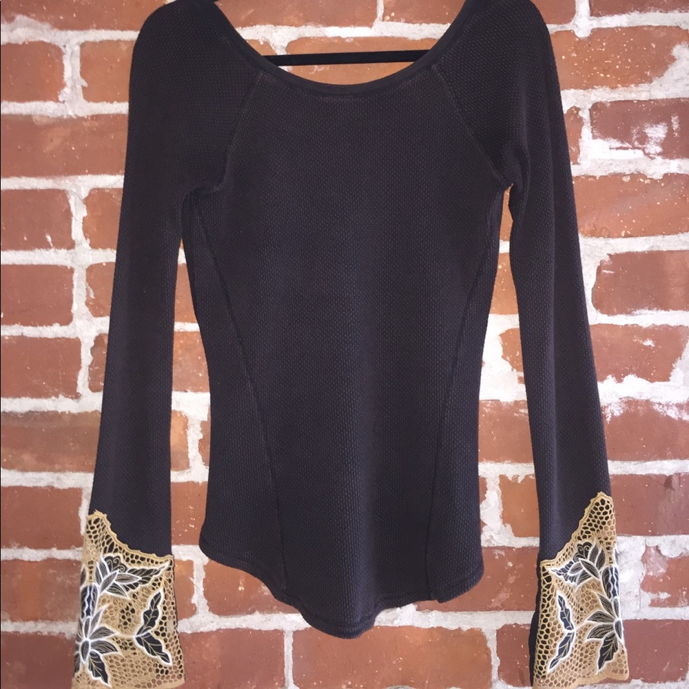Free people long sleeve LIKE NEW
