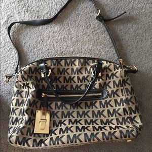 Michael Kors purse!!