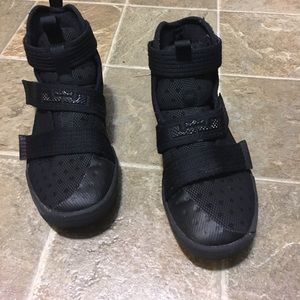 Black Lebron James Nike 13C