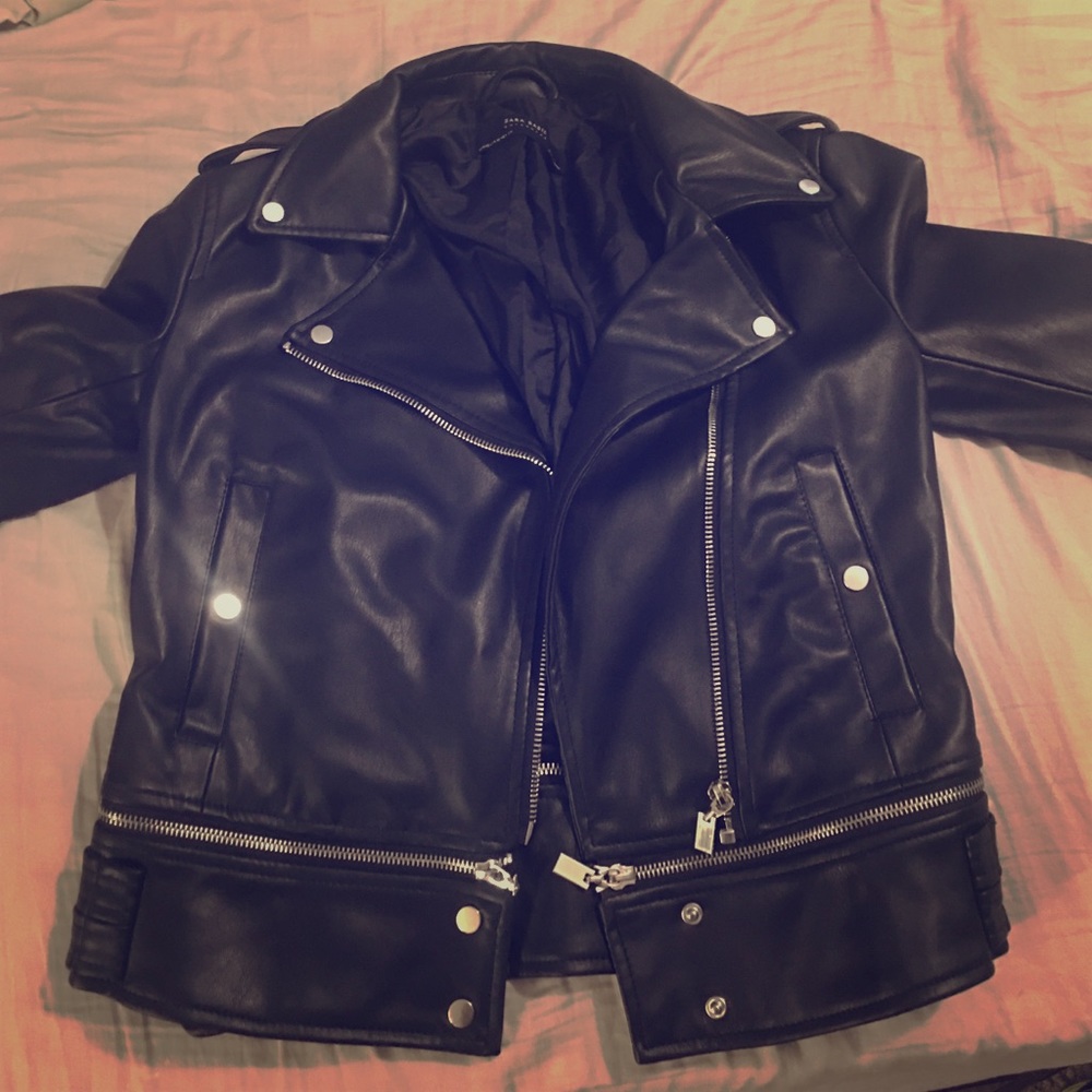 Zara Basic faux leather jacket XS