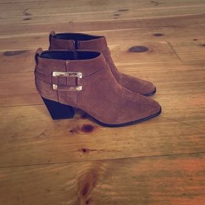 Roger Vivier Boots